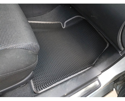 EVA килимки на Toyota Avensis 2003-2008