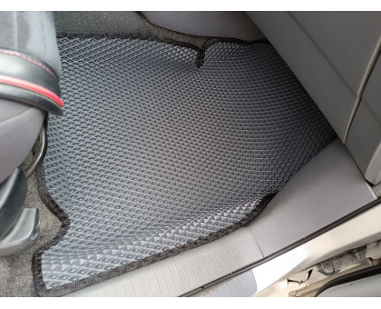 EVA килимки на Toyota Avensis Verso 2001-2009