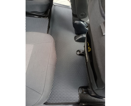 EVA килимки на Toyota Avensis Verso 2001-2009